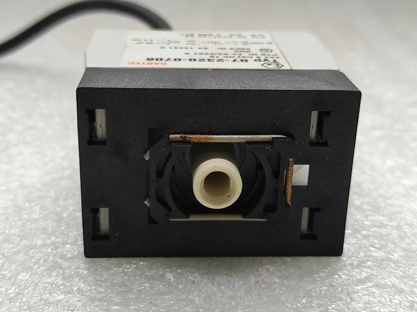 BARTEC TYP 07-2320-0708 INDICATOR LAMP CAMERON 2710990-01-01 240VAC