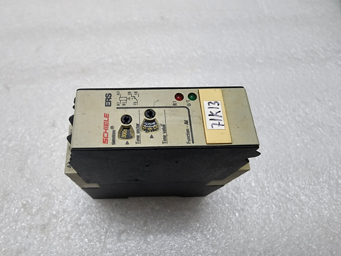 SCHIELE ERS ON DELAY TIMER 2.430.102.01 0.05S-300H 110-240VAC/24VAC-DC