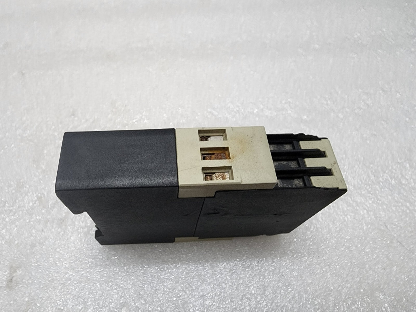 SCHIELE ERS ON DELAY TIMER 2.430.102.01 0.05S-300H 110-240VAC/24VAC-DC