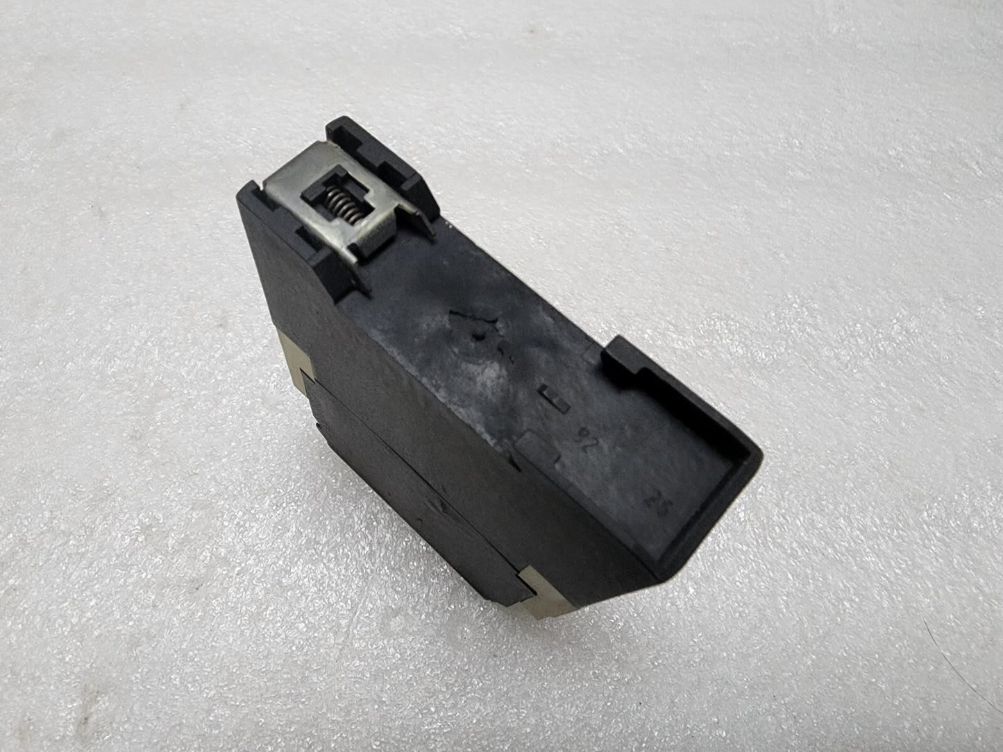 SCHIELE ERS ON DELAY TIMER 2.430.102.01 0.05S-300H 110-240VAC/24VAC-DC