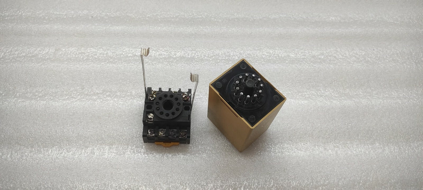 SUNFLAME FE61R FLAME EYE RELAY 200-220VAC