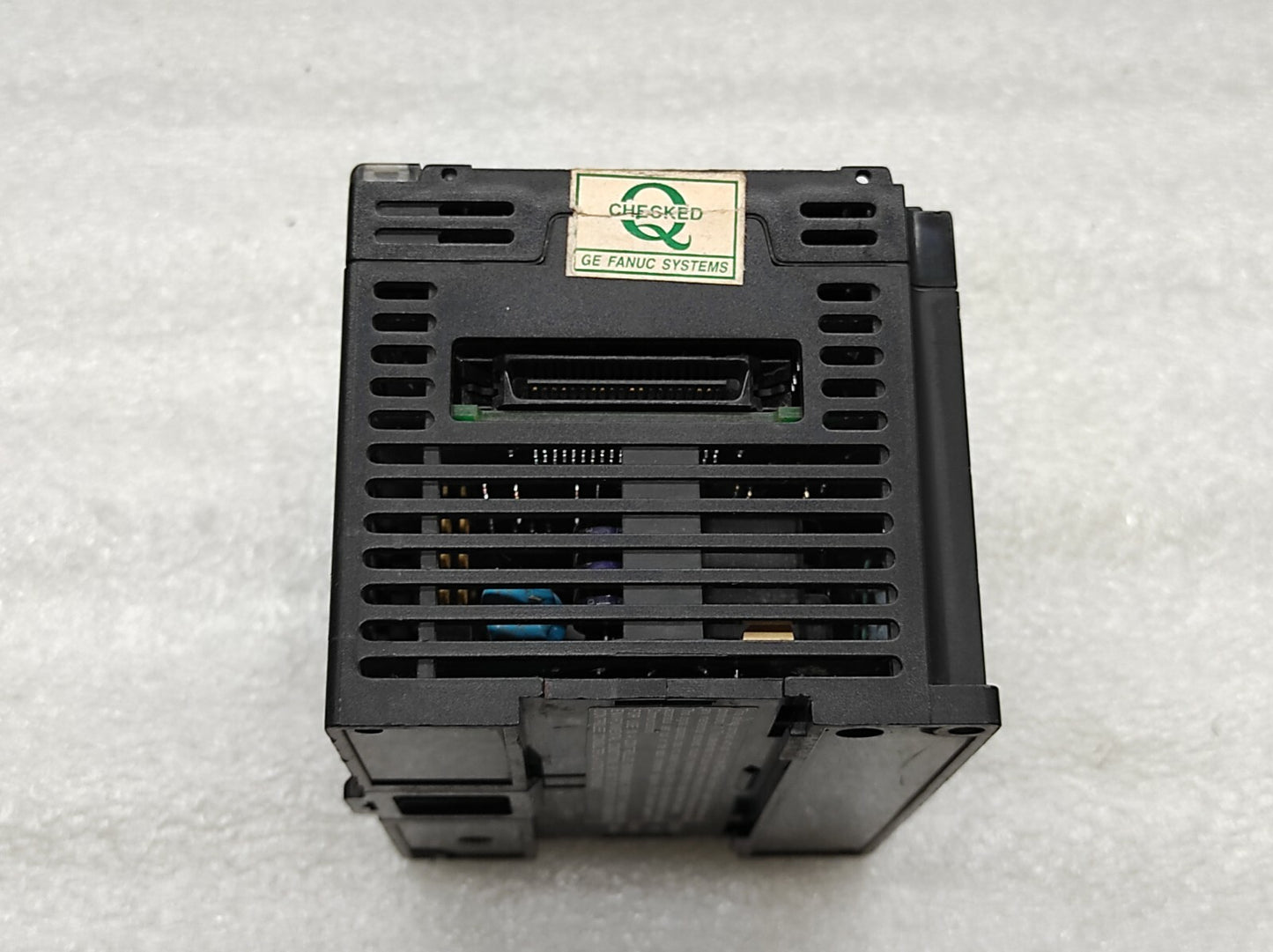 GE FANUC IC693UEX011RP1 PROGRAMMABLE CONTROLLER 100-240VAC