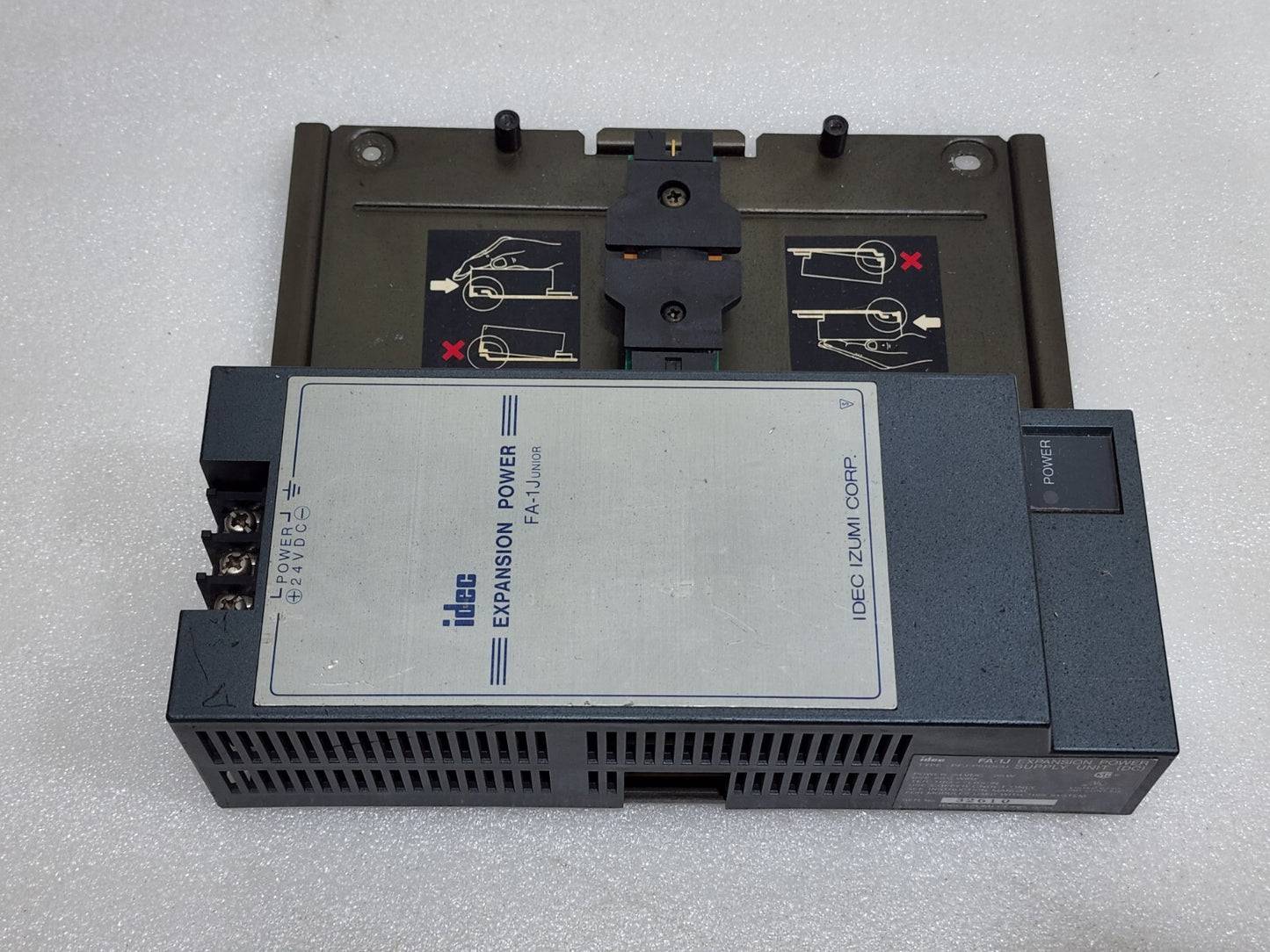 IDEC PFJ-PS1DCU EXPANSION POWER SUPPLY UNIT 24V DC