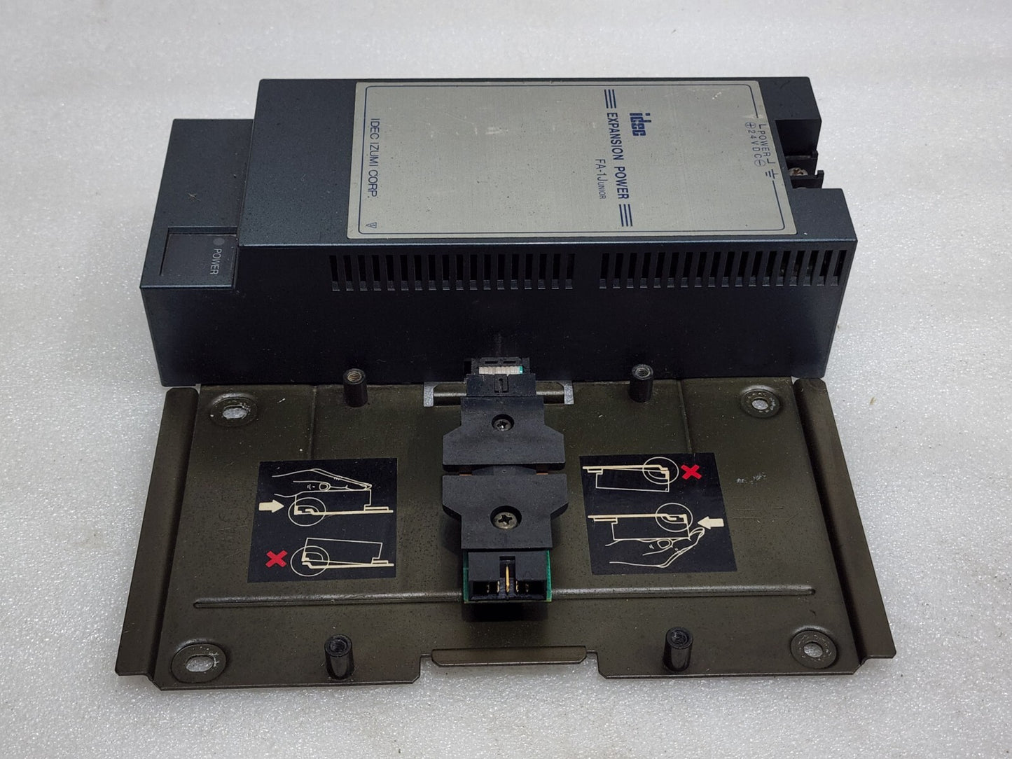 IDEC PFJ-PS1DCU EXPANSION POWER SUPPLY UNIT 24V DC