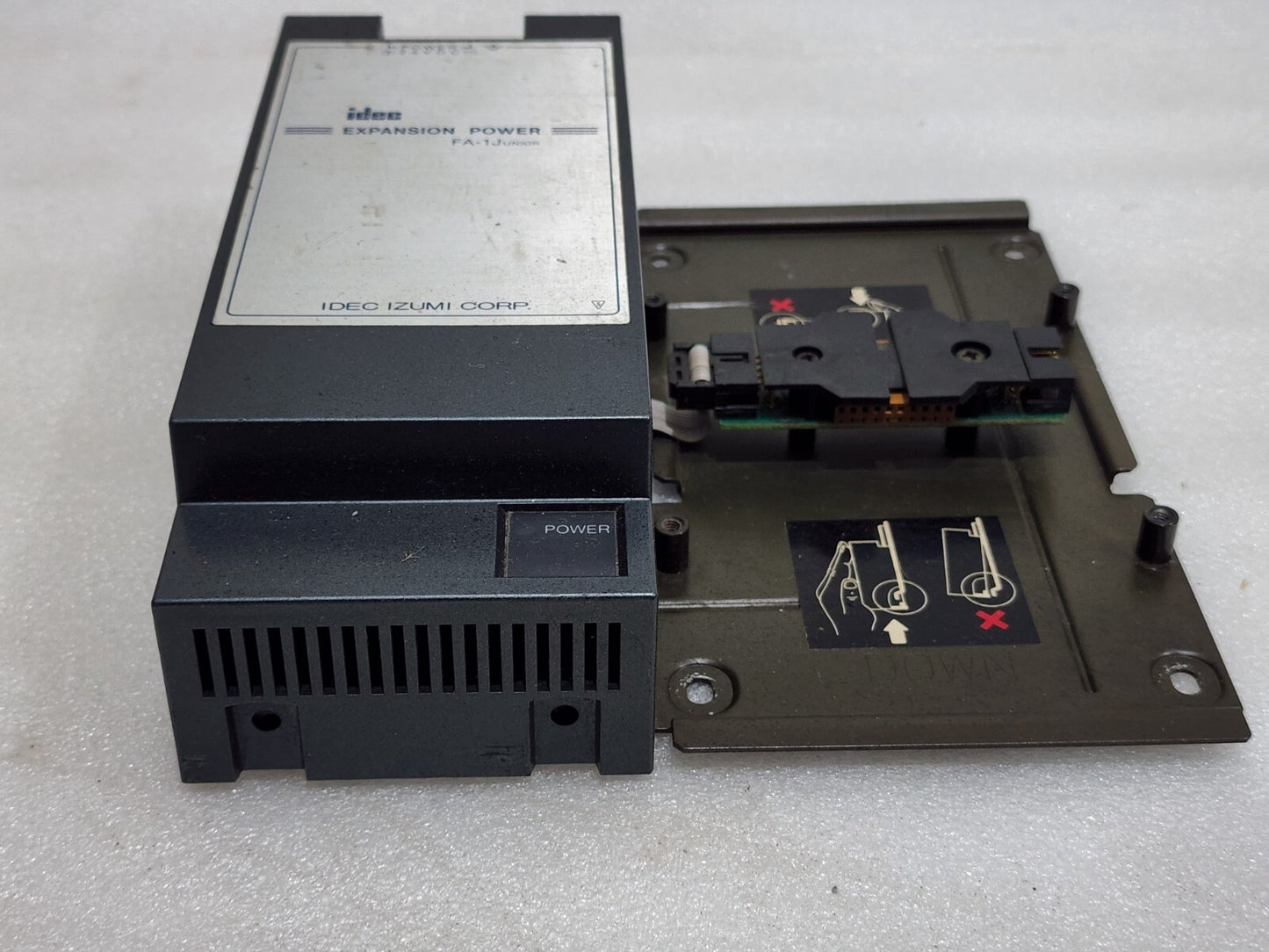 IDEC PFJ-PS1DCU EXPANSION POWER SUPPLY UNIT 24V DC