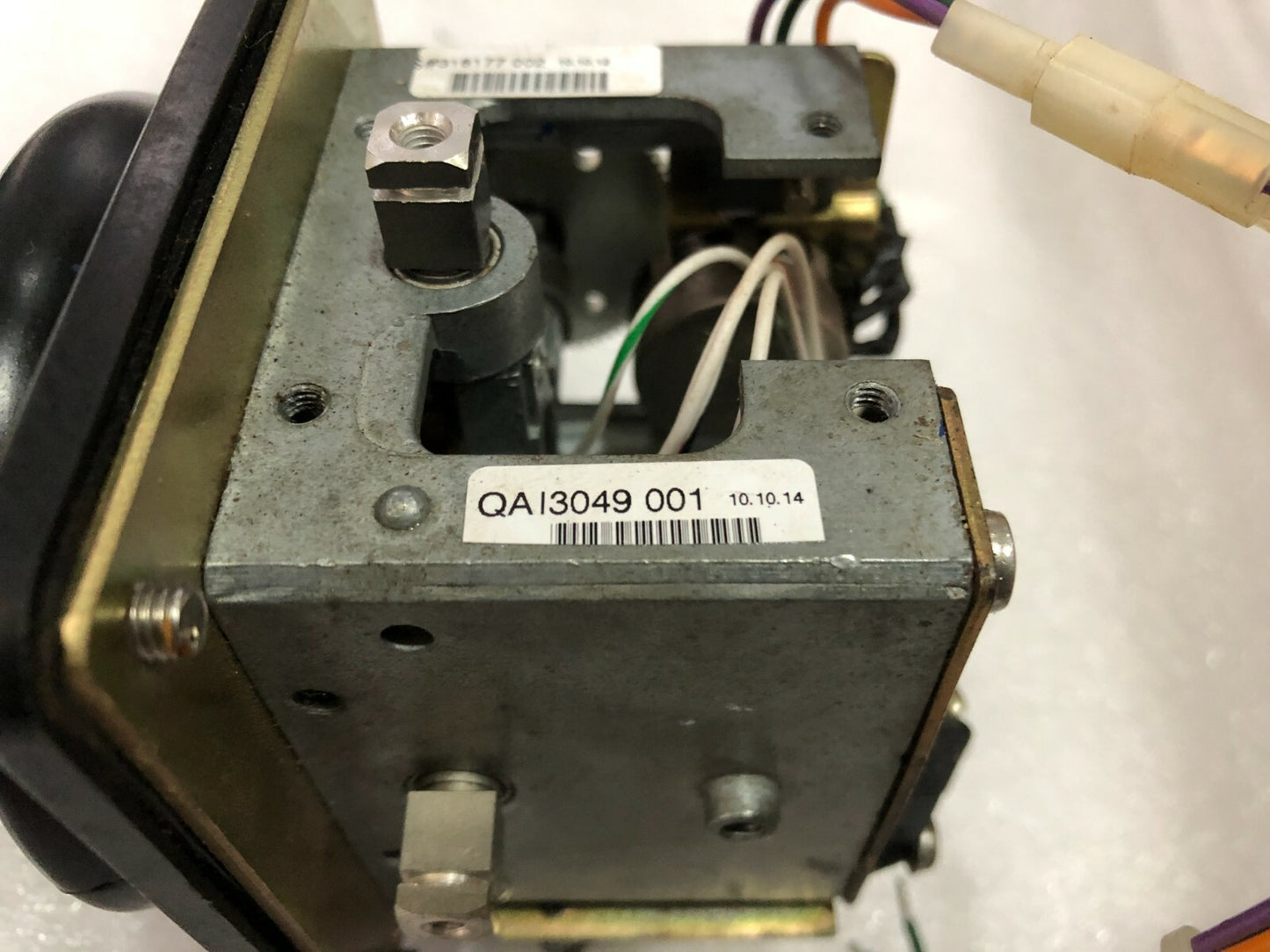 OEM CONTROLS JS6M15626 VARCO 3017249010 ROTARY ACTUATED PUSHBUTTON QAI3049 001