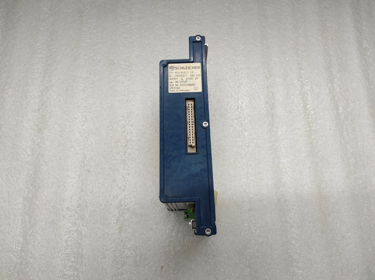 SCHLEICHER P02-A16/1 OUTPUT MODULE 29305371-582-076 24V DC