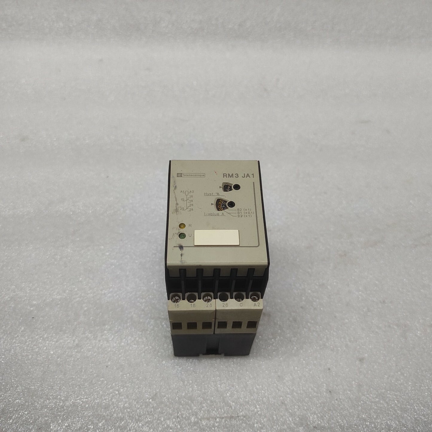 TELEMECANIQUE RM3 JA102MU7 RELAY 05281 220-240V