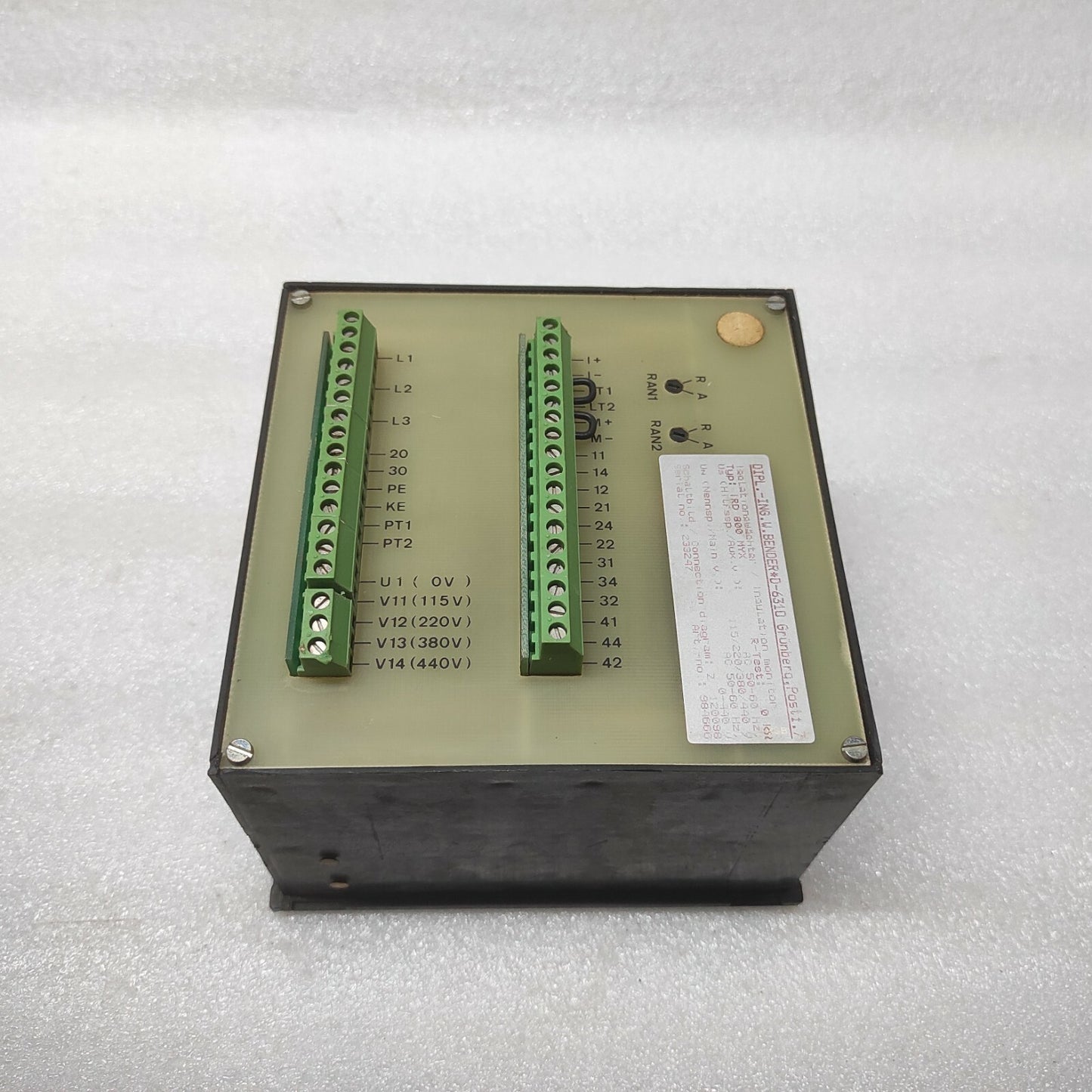 BENDER IRD-800-MYX INSULATION MONITOR A-ISOMETER 115/220/380/440V
