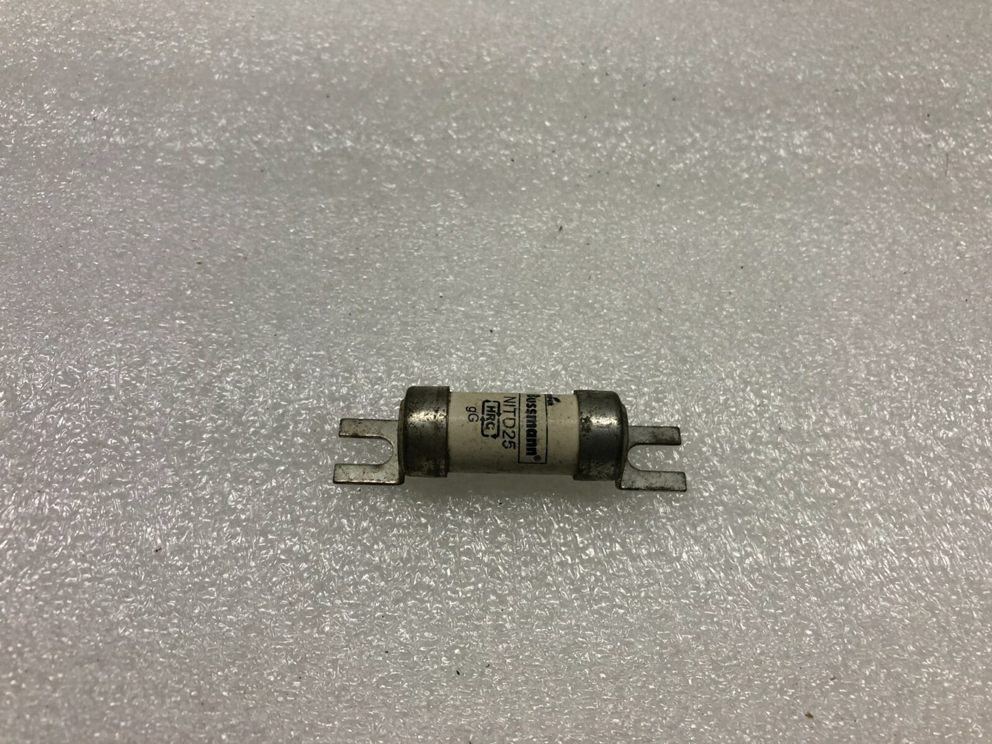 BUSSMANN NITD25 FUSE 25A 550VAC LOT OF 11 UNIT