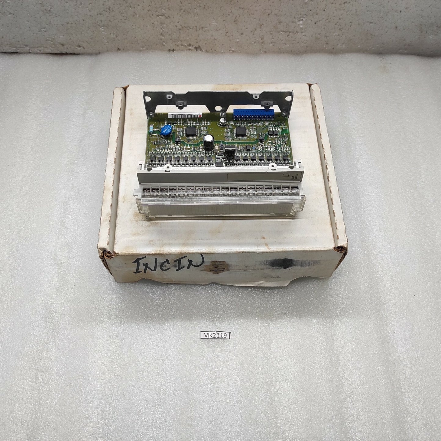 SE TSX MICRO TSXDEZ32D2 32-DISCRETE INPUT MODULE