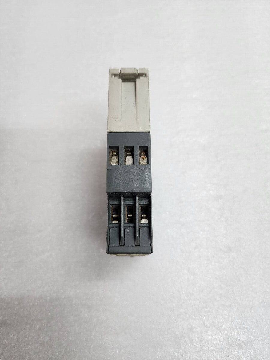 ABB CM-MSS THERMISTOR MOTOR PROTECTION RELAY 1SVR430811R1300