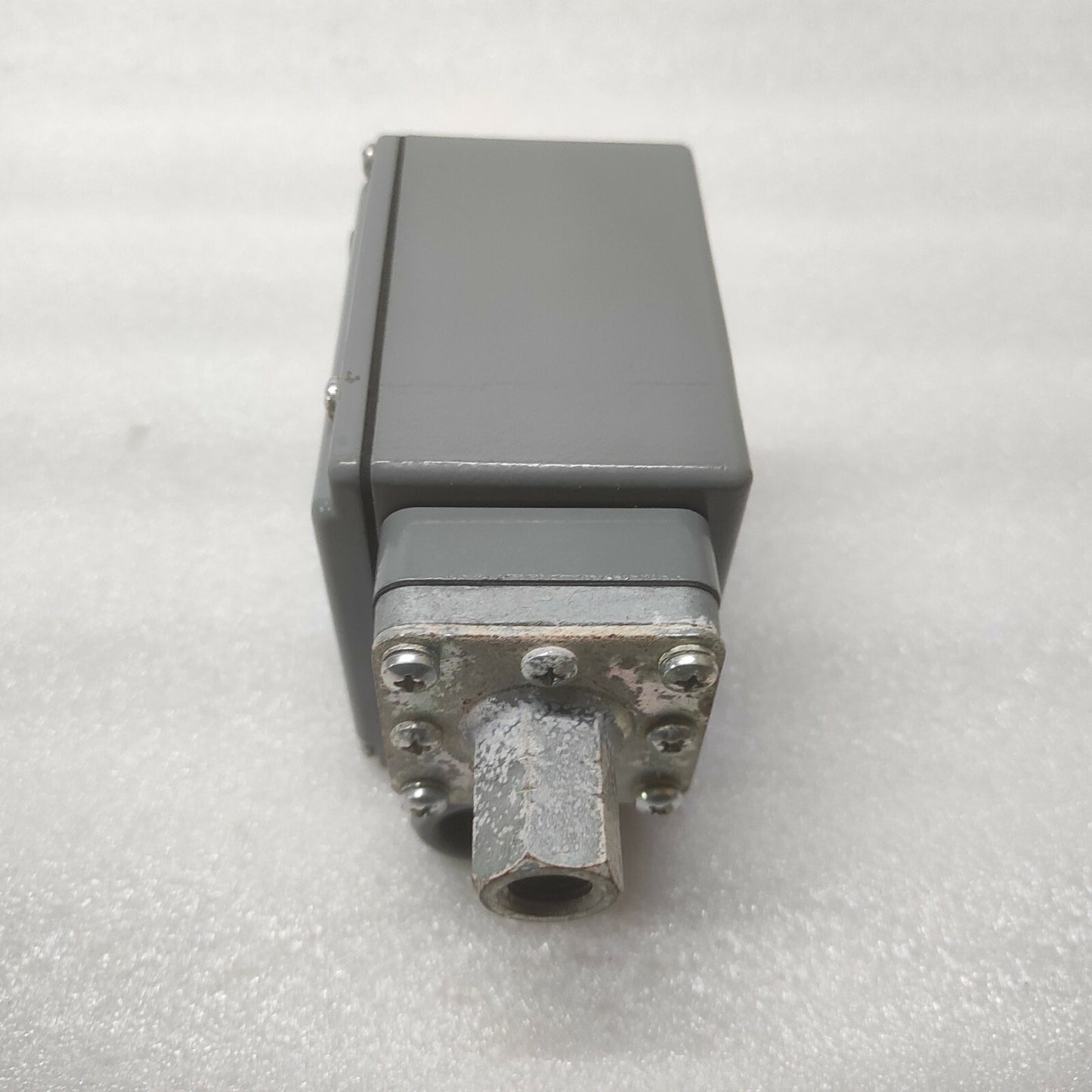 SQUARE-D 9012 GAWM-6 H3Y1 PRESSURE SWITCH