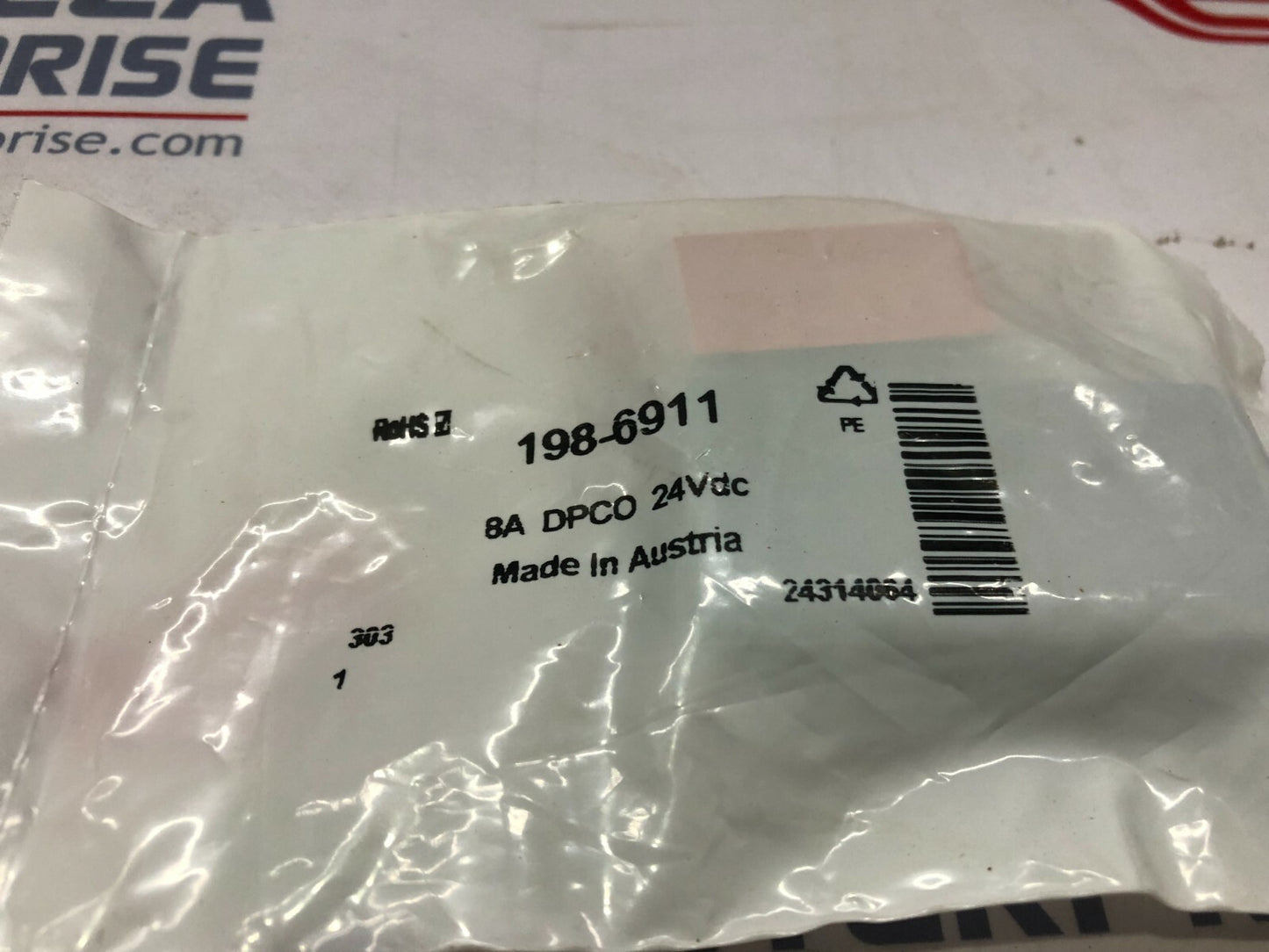 SCHRACK RTE24024 GENERAL PURPOSE RELAY 24V DC 198-6911 LOT OF 4 UNIT