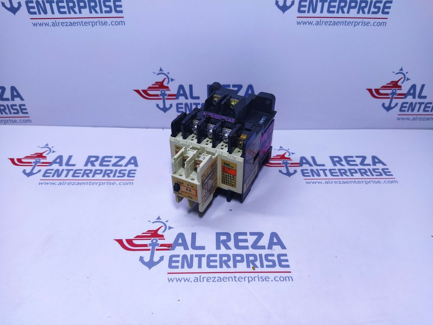 Fuji SC-5-1 (19) Magnetic Contactor 32A Coil Voltage 400-440V SZ-A11 Aux Relay