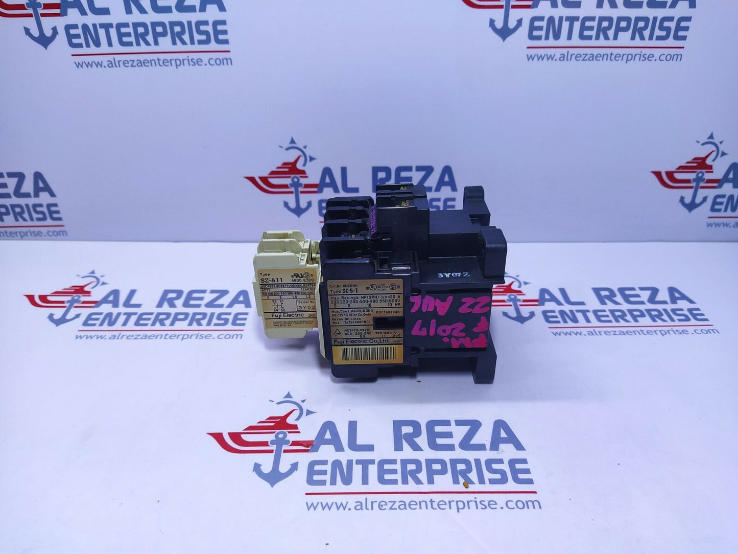 Fuji SC-5-1 (19) Magnetic Contactor 32A Coil Voltage 400-440V SZ-A11 Aux Relay