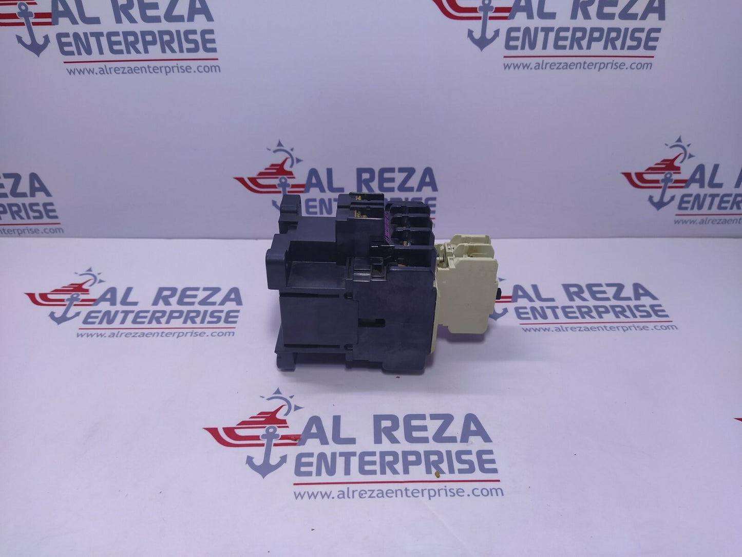 Fuji SC-5-1 (19) Magnetic Contactor 32A Coil Voltage 400-440V SZ-A11 Aux Relay