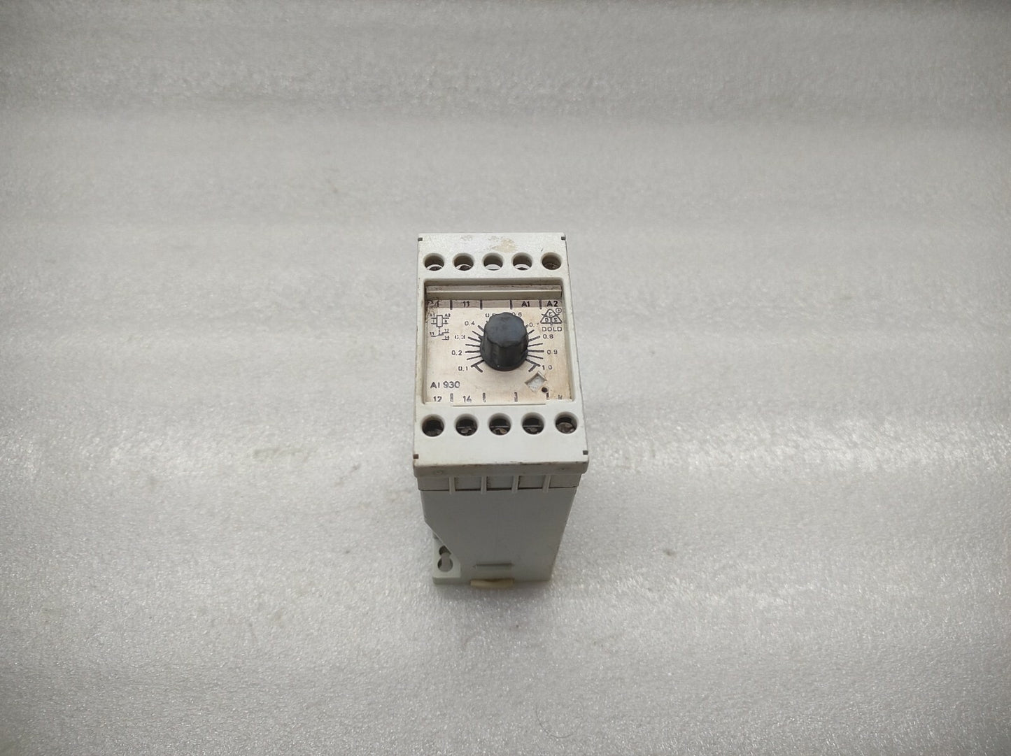 DOLD AI 930.30/66 TIME RELAY 0040681 230V