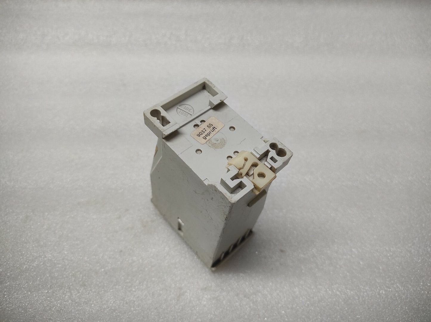 DOLD AI 930.30/66 TIME RELAY 0040681 230V