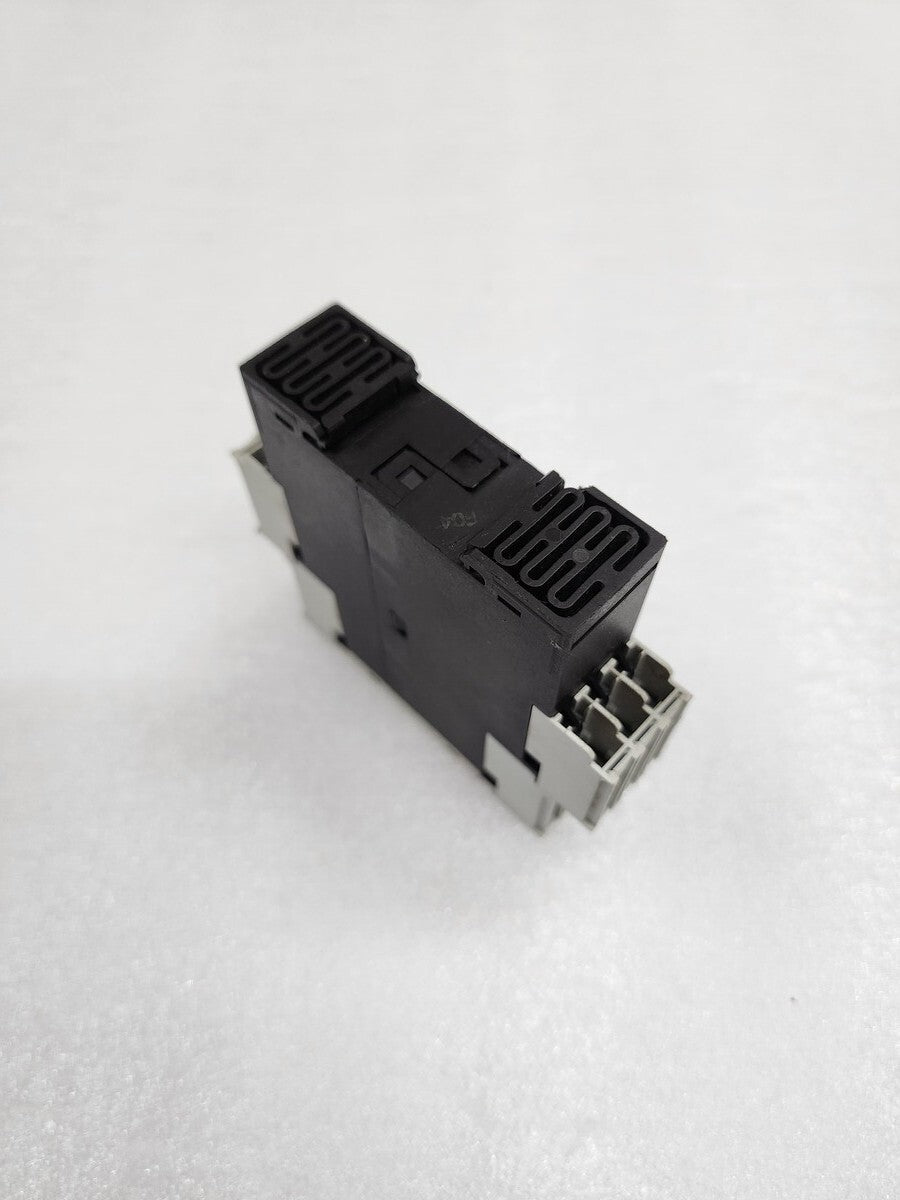 SIEMENS 3RP1525-1BP30 ON DELAY TIMER RELAY