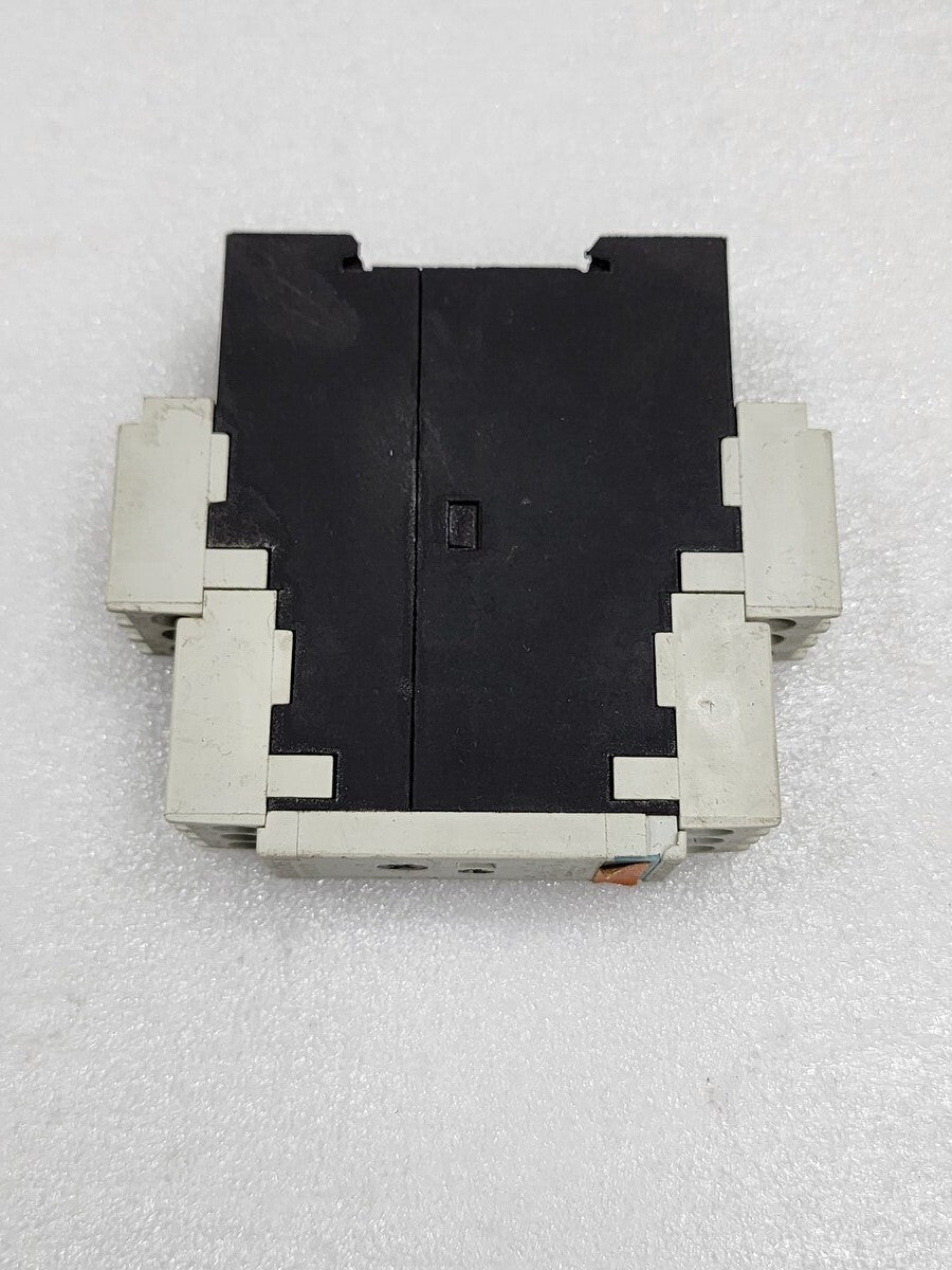 SIEMENS 3RP1525-1BP30 ON DELAY TIMER RELAY