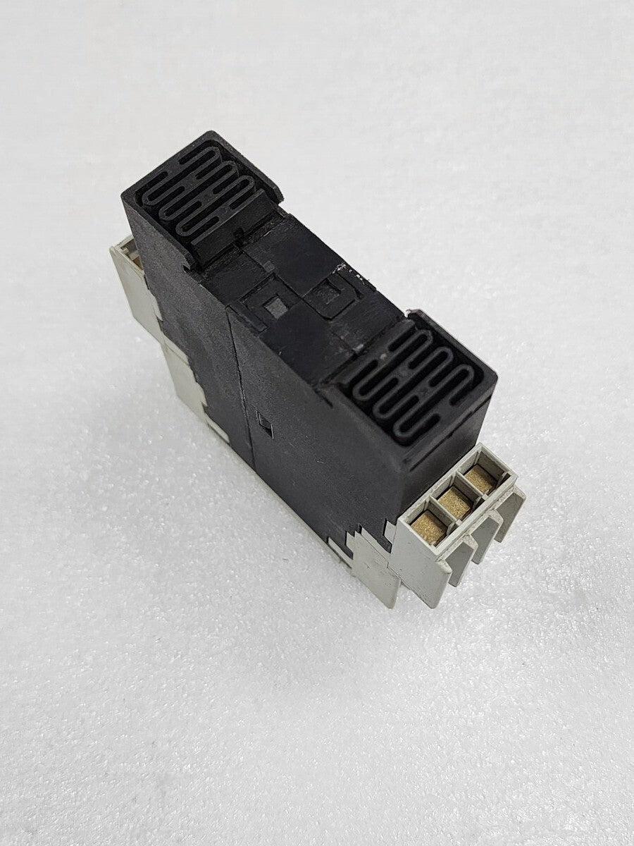 SIEMENS 3RP1525-1BP30 ON DELAY TIMER RELAY
