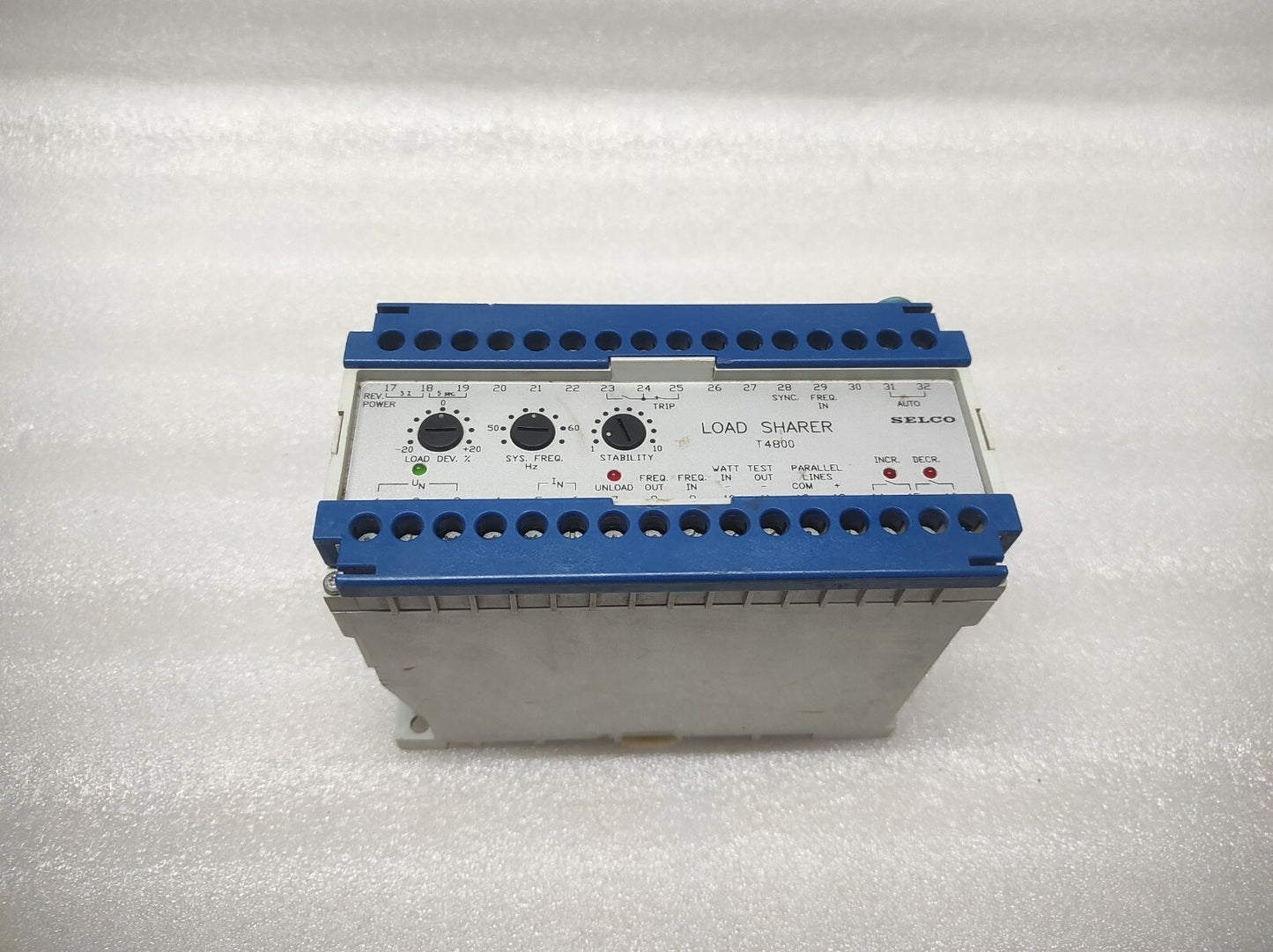 SELCO T4800-33 LOAD SHARER 230V