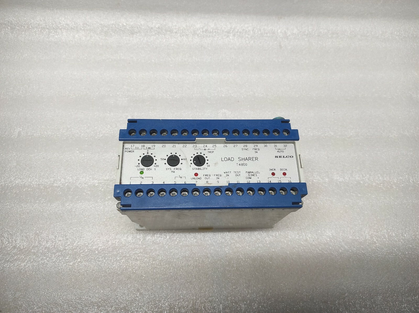 SELCO T4800-33 LOAD SHARER 230V