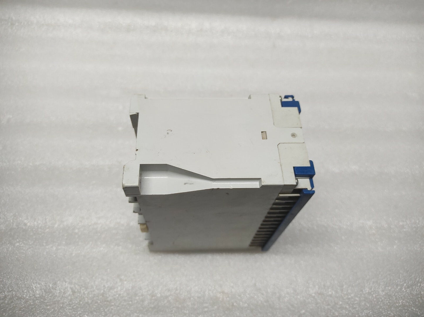 SELCO T4800-33 LOAD SHARER 230V