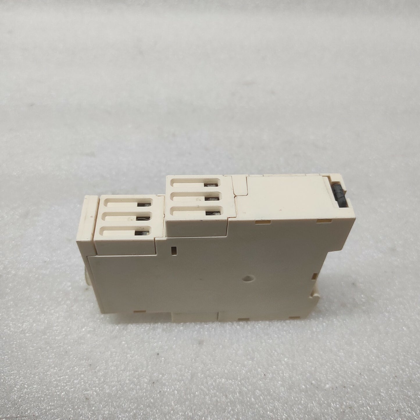 SE RE88865215 ON DELAY TIMING RELAY 24VDC/24-240VAC 0.1S-100H