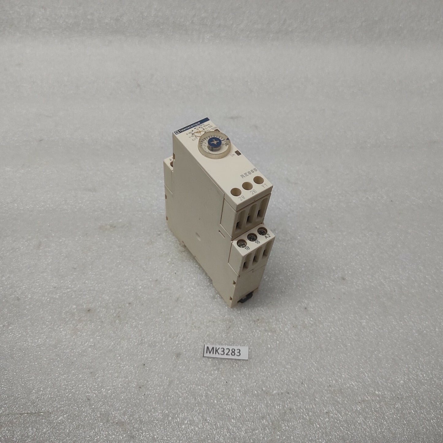 SE RE88865215 ON DELAY TIMING RELAY 24VDC/24-240VAC 0.1S-100H