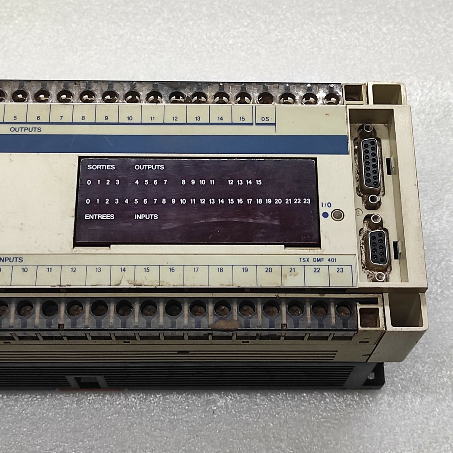 TELEMECANIQUE TSXDMF401 40 I/O 24VDC PROT. EXTENS