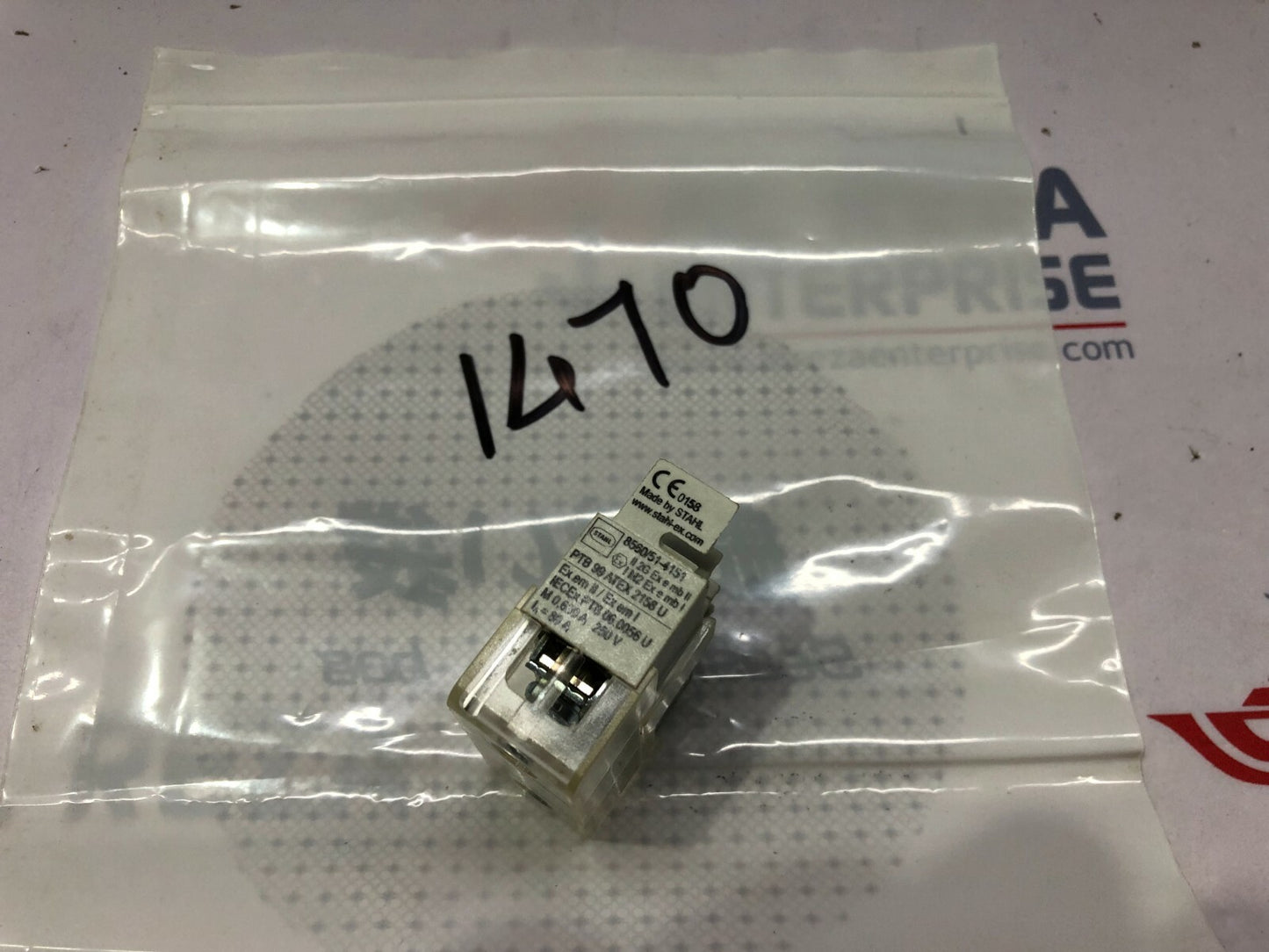 STAHL 8560/51-4151 SMALL FUSE BASE LOT OF 4 UNIT