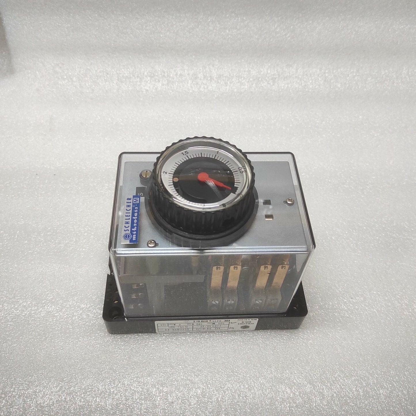 SCHLEICHER MZ 54 TIME RELAY 01111894-23 220V 0.15S-30H MZ54SGZ8