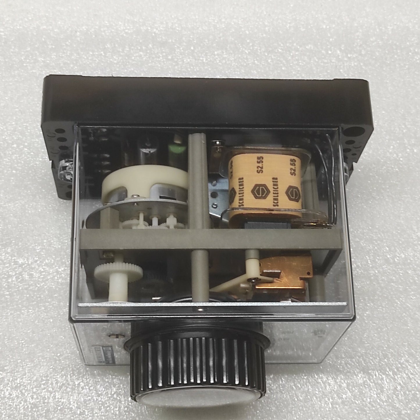 SCHLEICHER MZ 54 TIME RELAY 01111894-23 220V 0.15S-30H MZ54SGZ8