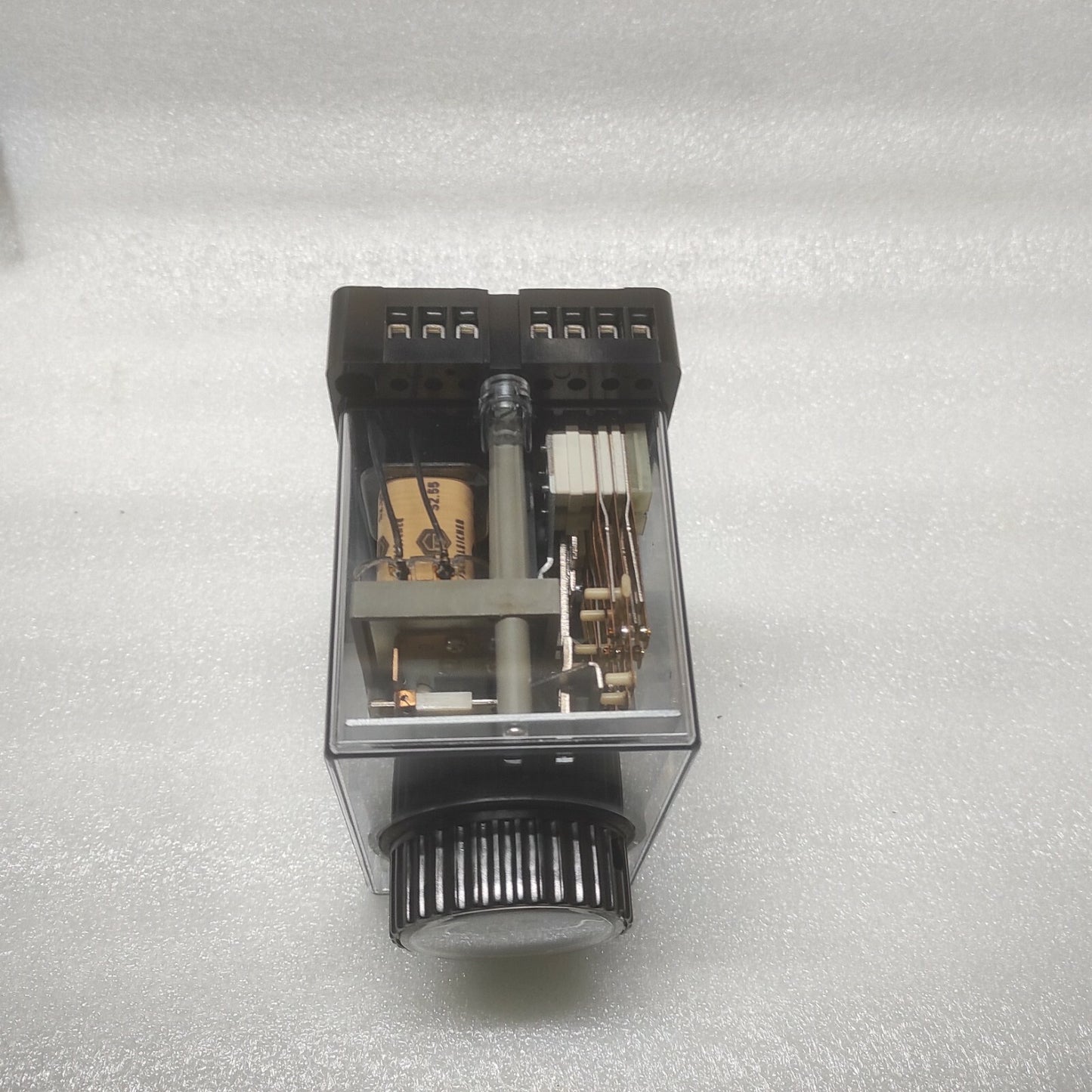 SCHLEICHER MZ 54 TIME RELAY 01111894-23 220V 0.15S-30H MZ54SGZ8