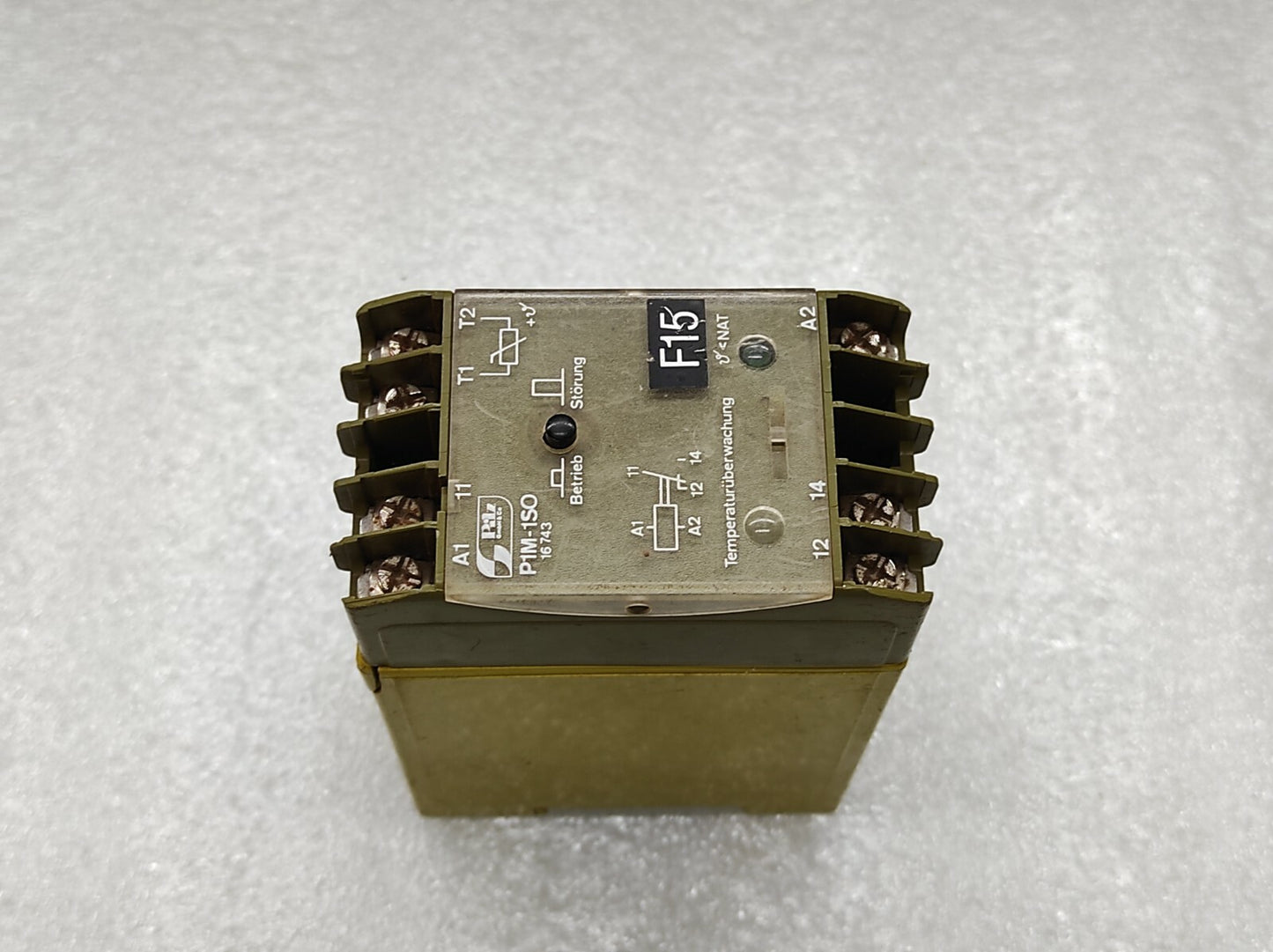 PILZ P1M-1SO SAFETY RELAY 16743 220V