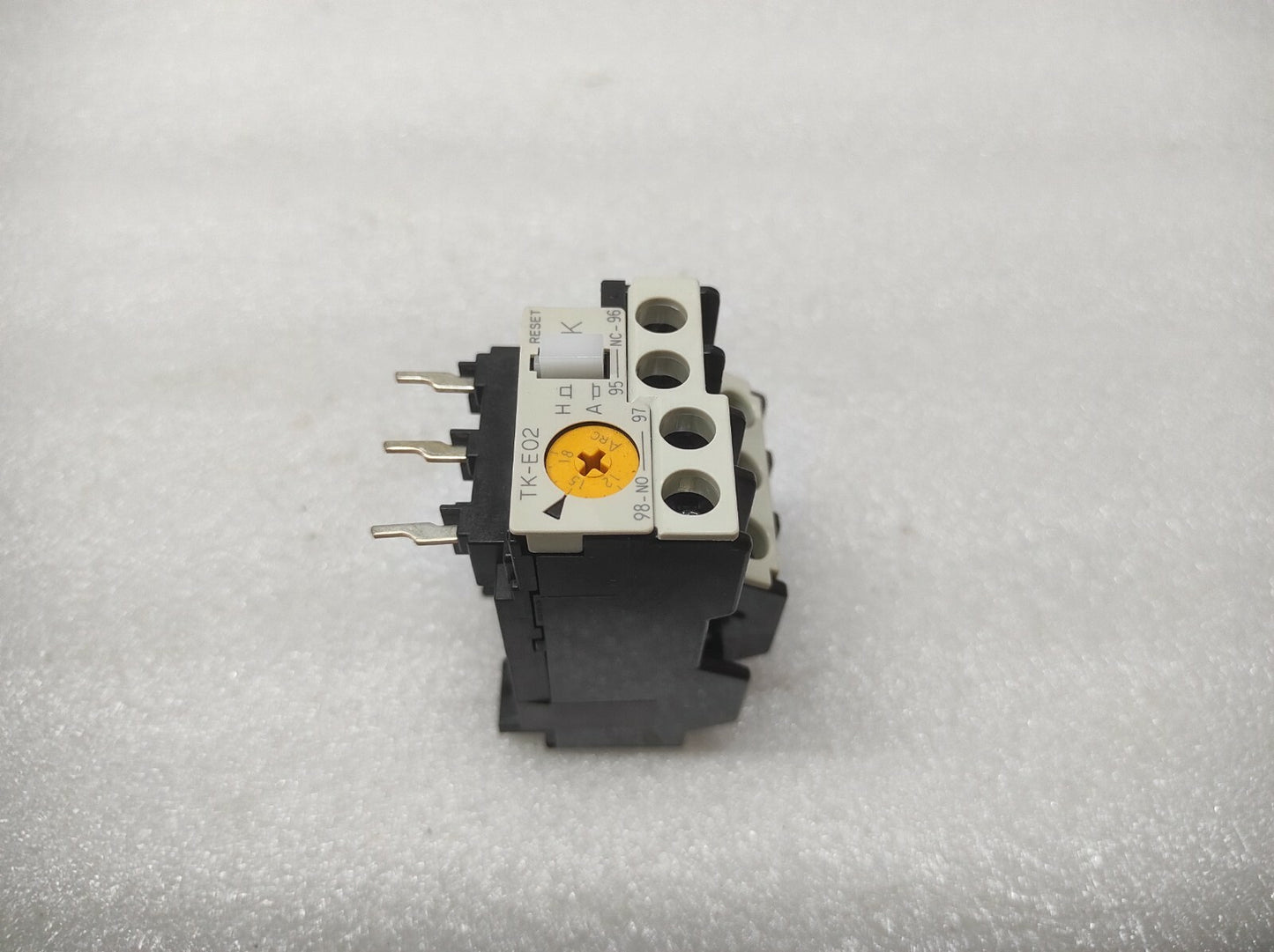 FUJI TK-E02 THERMAL OVERLOAD RELAY 12-18A TK22E