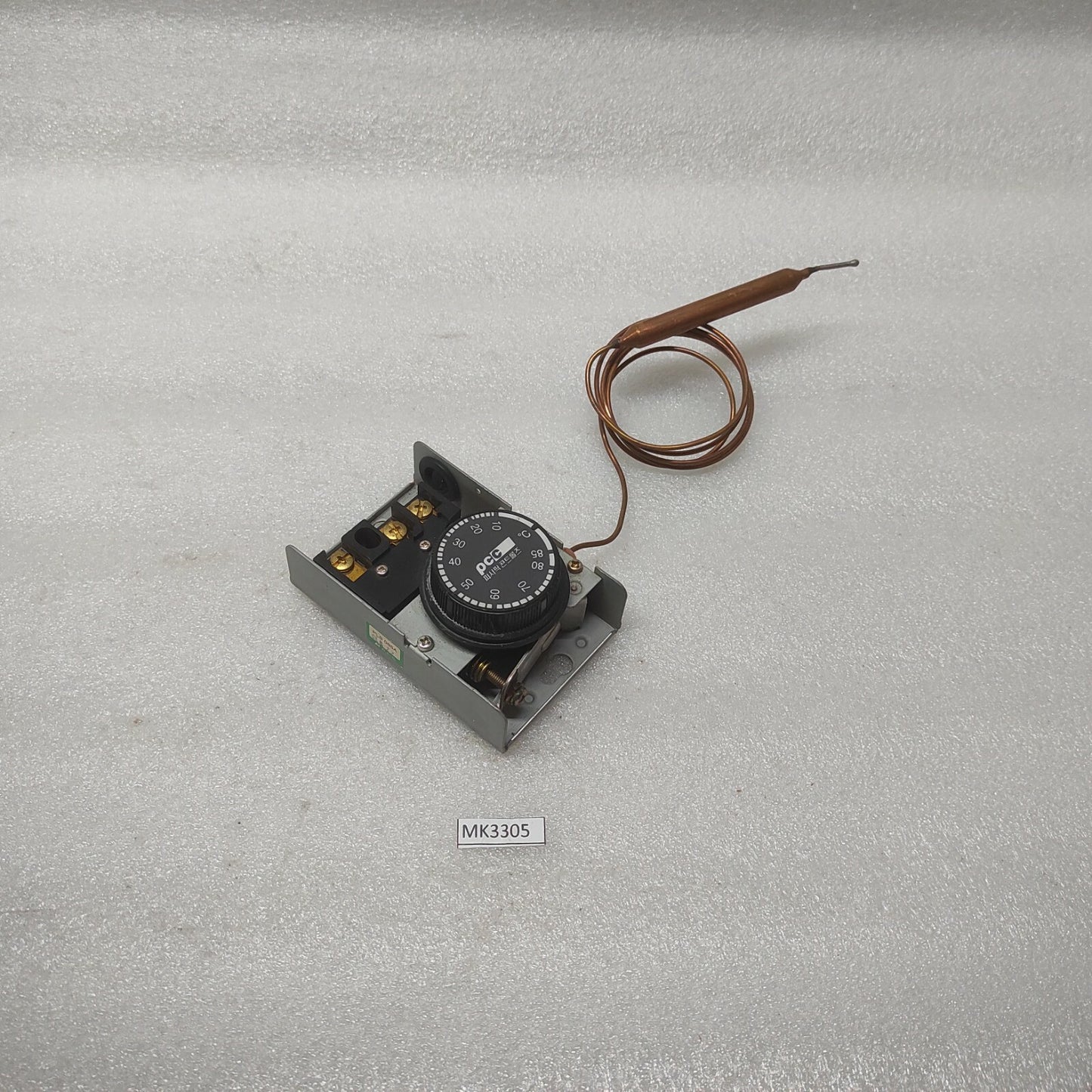 PECIFIC PLS-085A TEMPERATURE CONTROLLER