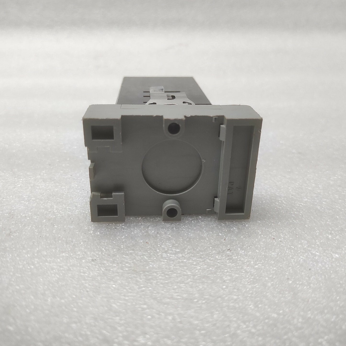 IDEC GT3W-A61AD24 TIME DELAY RELAY 24VAC/DC
