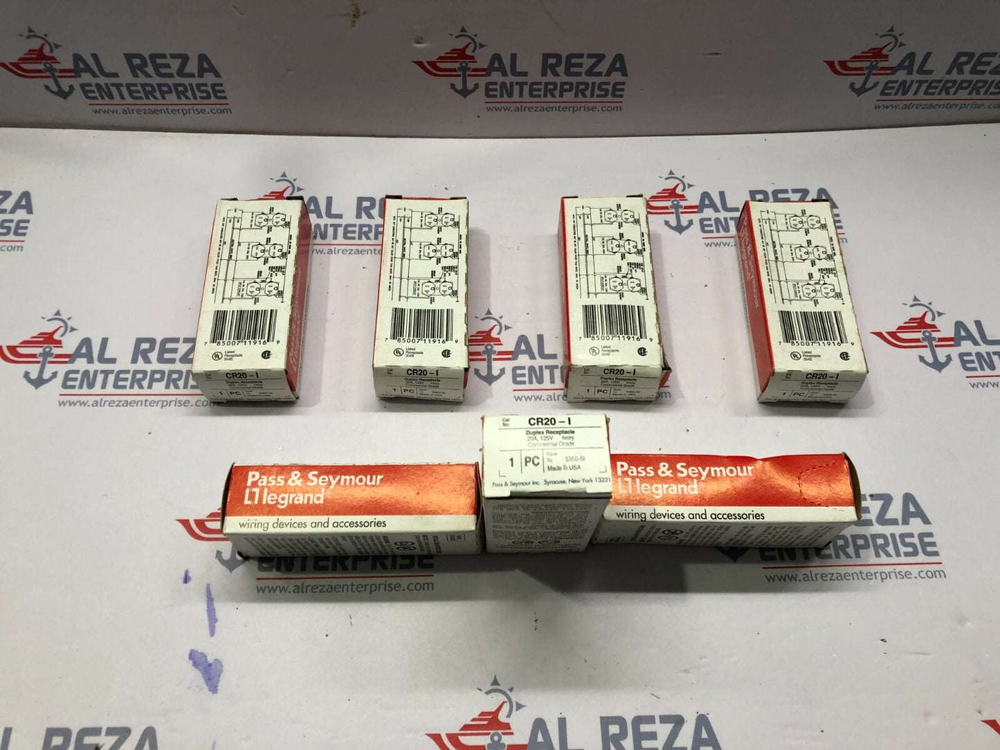 LEGRAND CR20-I DUPLEX RECEPTACLE 125V 20A LOT OF 7 UNIT
