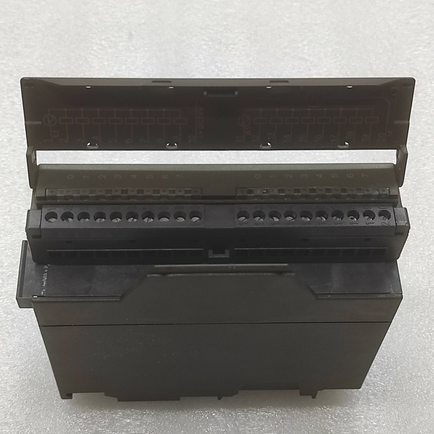 SIEMENS 6ES7 322-1HH01-0AA0 INPUT MODULE