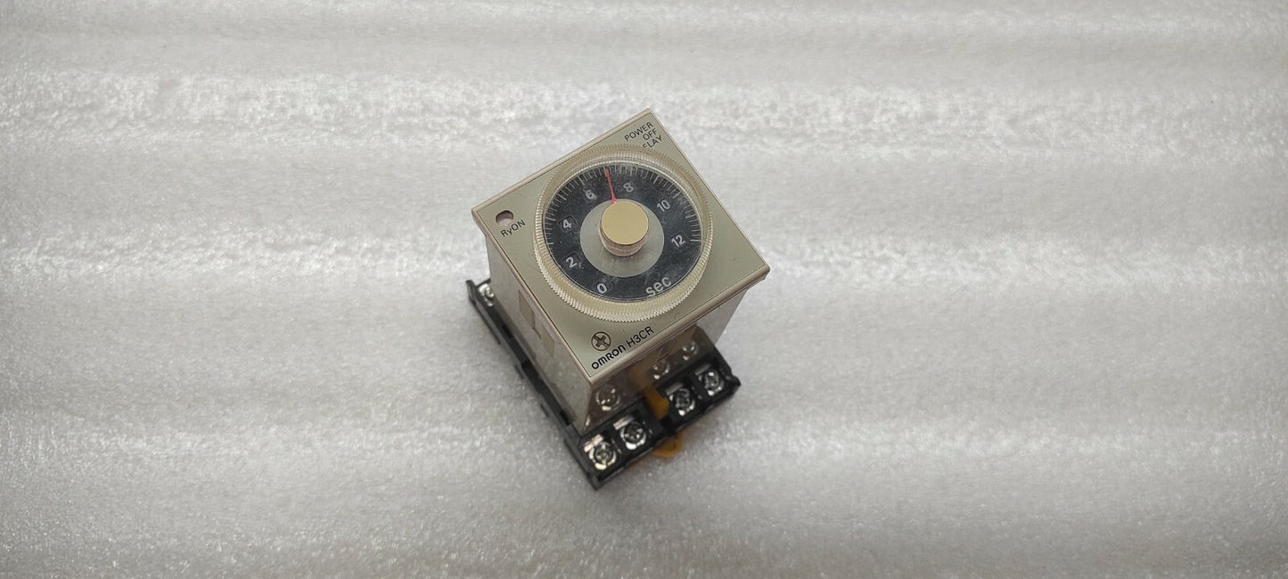 OMRON H3CR-H8L TIMER REAY 100-120VAC LOT OF 4  UNIT
