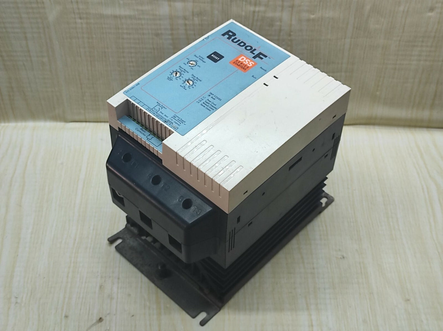 RUDOLF DSS SERIES DSS-037-V4-C1 STARTERS DSS-037-41 3-PHASE STARTER