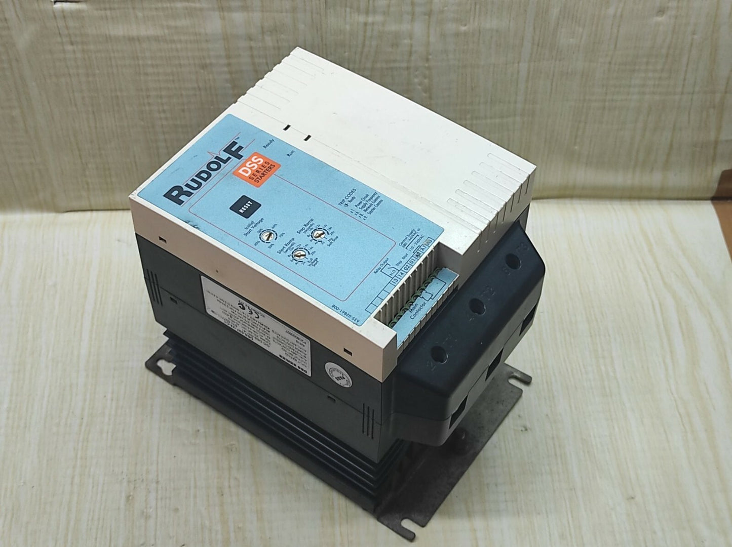 RUDOLF DSS SERIES DSS-037-V4-C1 STARTERS DSS-037-41 3-PHASE STARTER