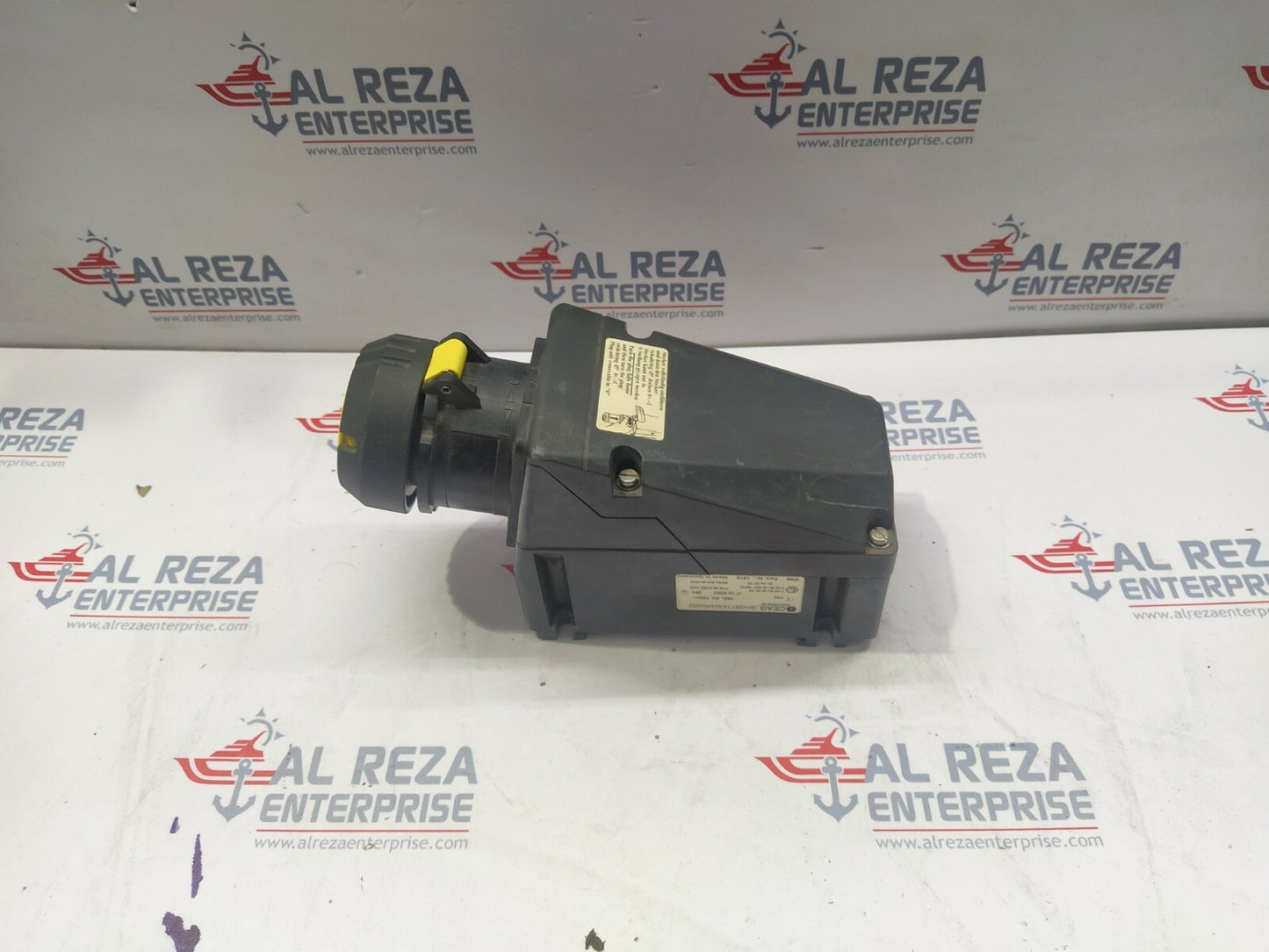 CEAG GHG5114304R0002 SURFACE MOUNT 2P+E POWER CONNECTOR SOCKET ATEX, RATED AT 16
