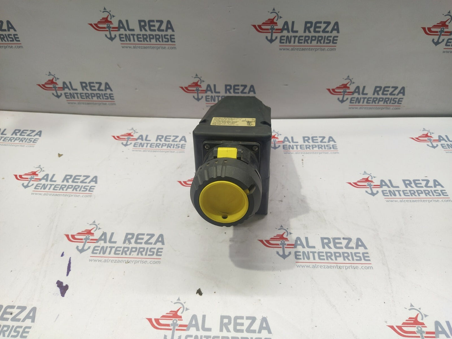 CEAG GHG5114304R0002 SURFACE MOUNT 2P+E POWER CONNECTOR SOCKET ATEX, RATED AT 16