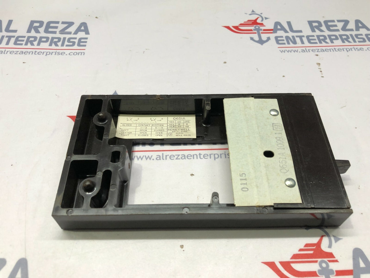 HONEYWELL Q651A-1009-1H MULTI SWITCHING SUBBASE