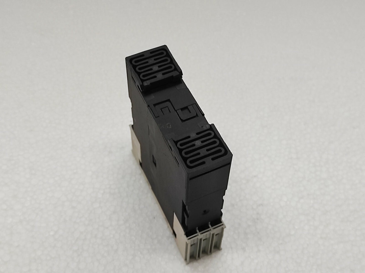 Siemens 3RP1512-1AP30 SPDT Timer Relay