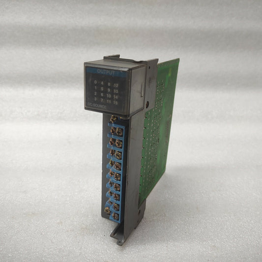 ALLEN BRADLEY CAT 1746-OB16 SLC500 OUTPUT MODULE